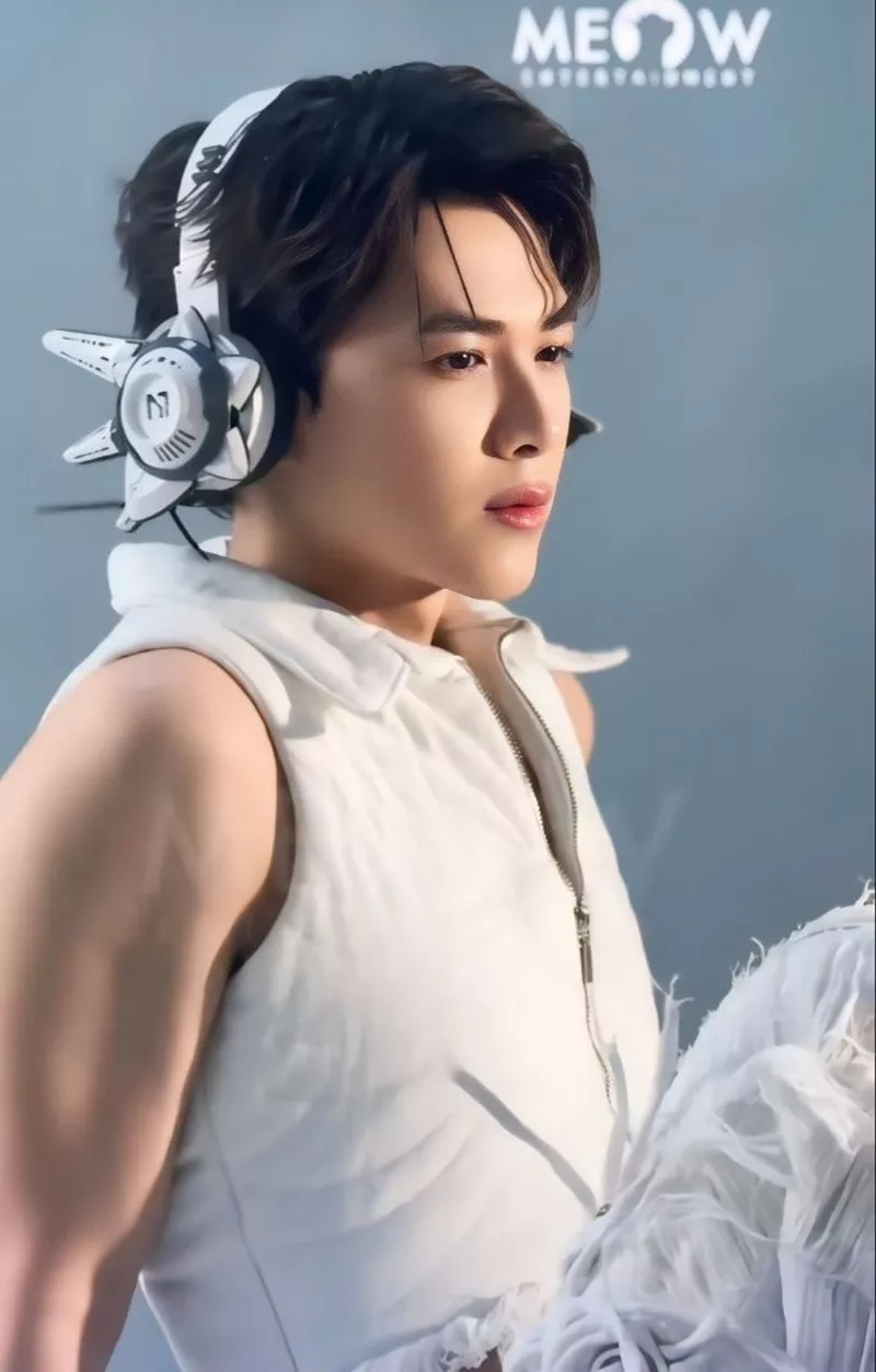 hình nền anh tú atus 1