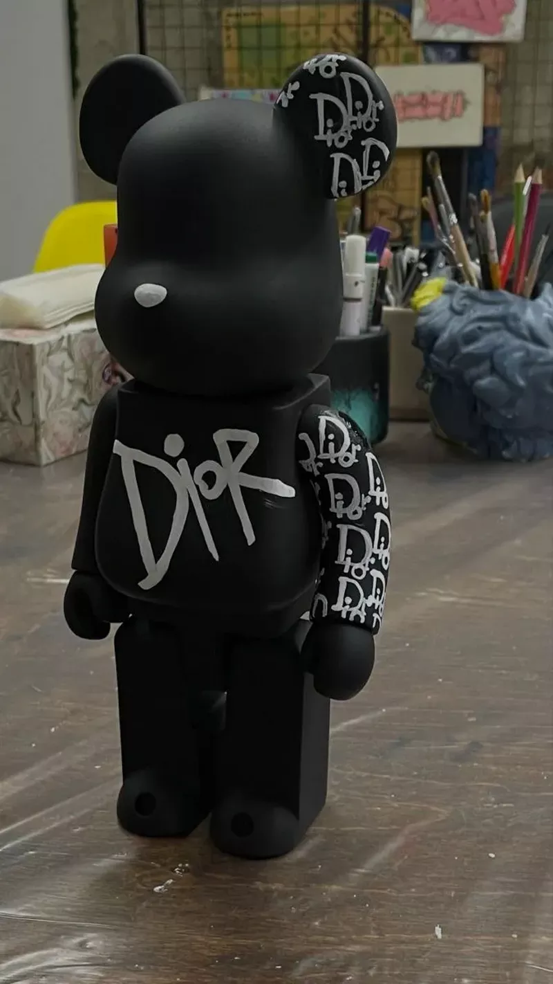 hình nền bearbrick 10