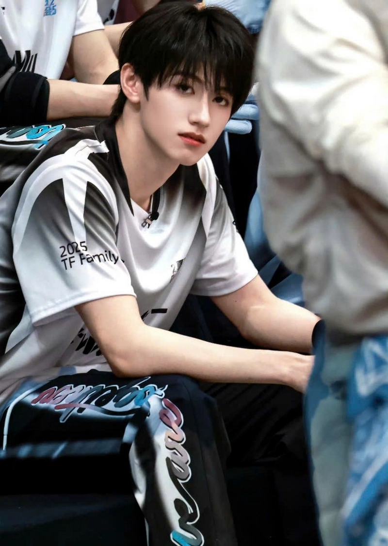 hình nền chu chí hâm 45