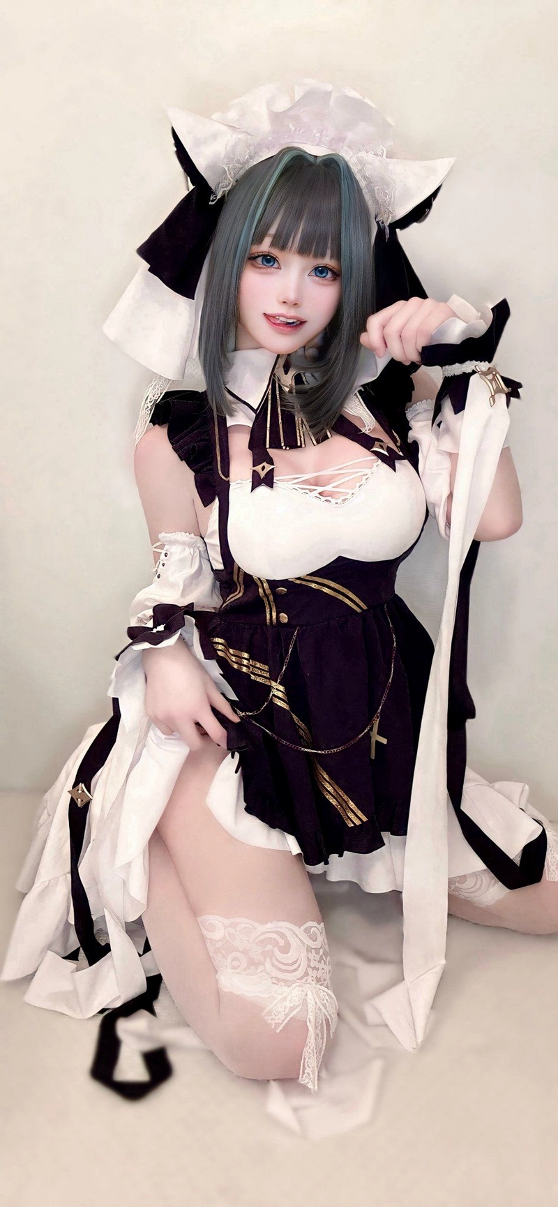 hình cosplay hầu gái 2
