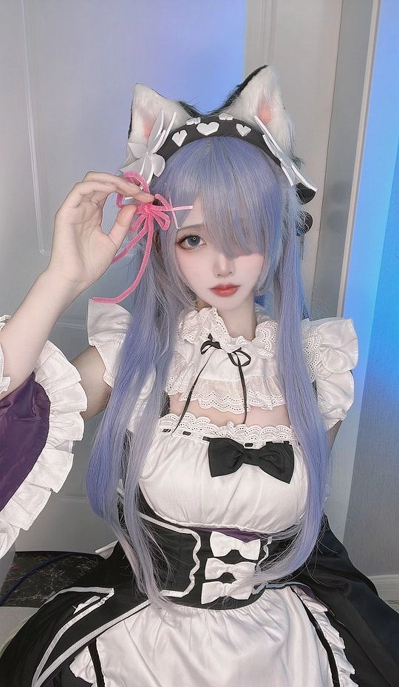 hình cosplay hầu gái 23