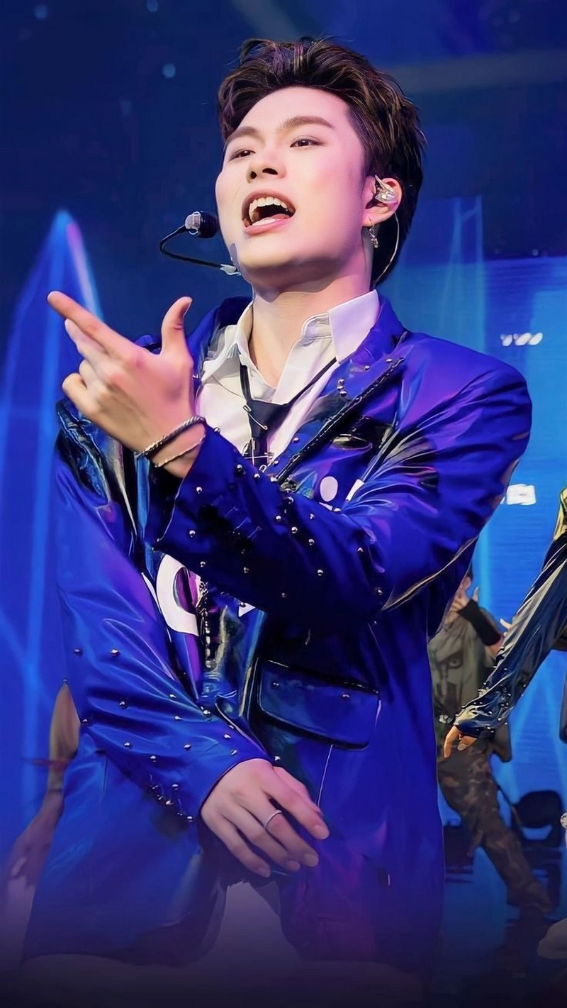 hình ảnh dương domic 33