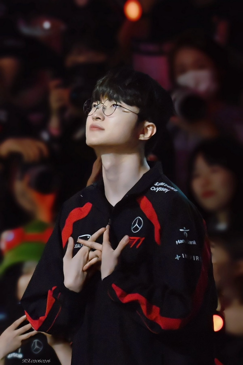 hình nền faker 31