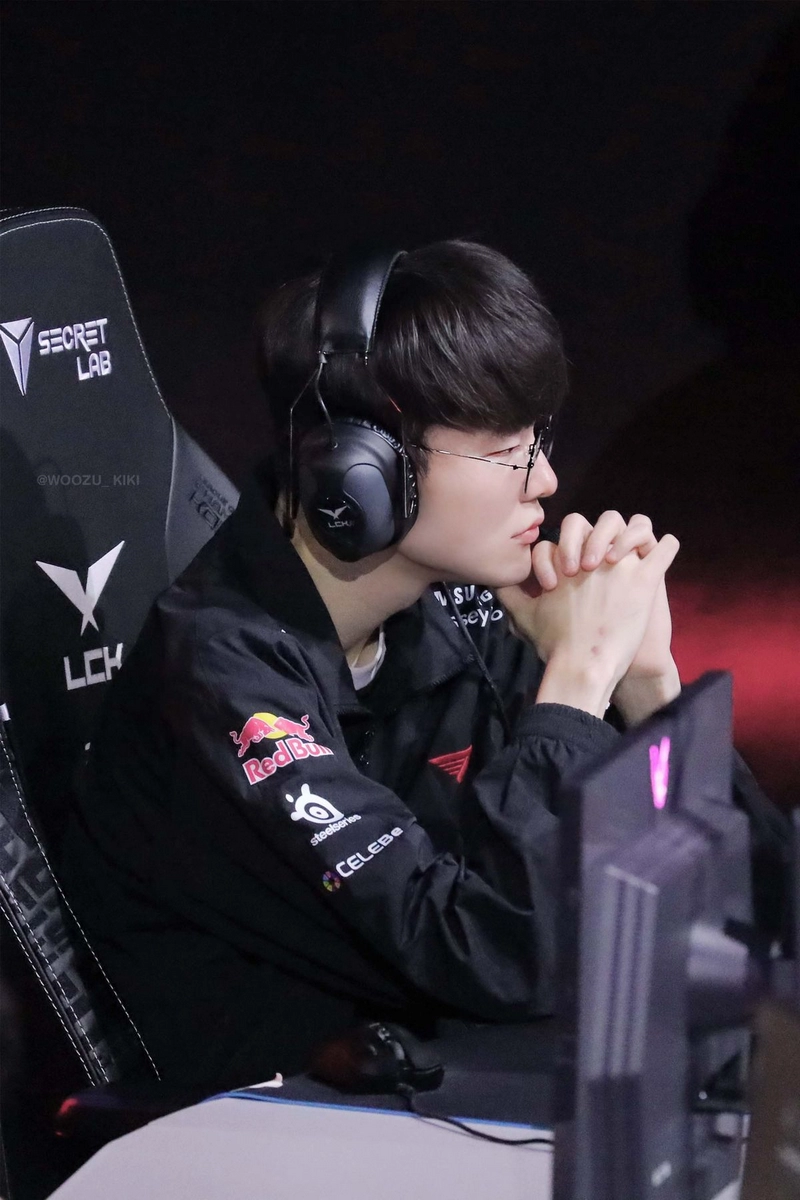 hình nền faker 34