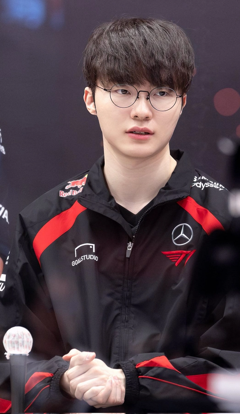 hình nền faker 35