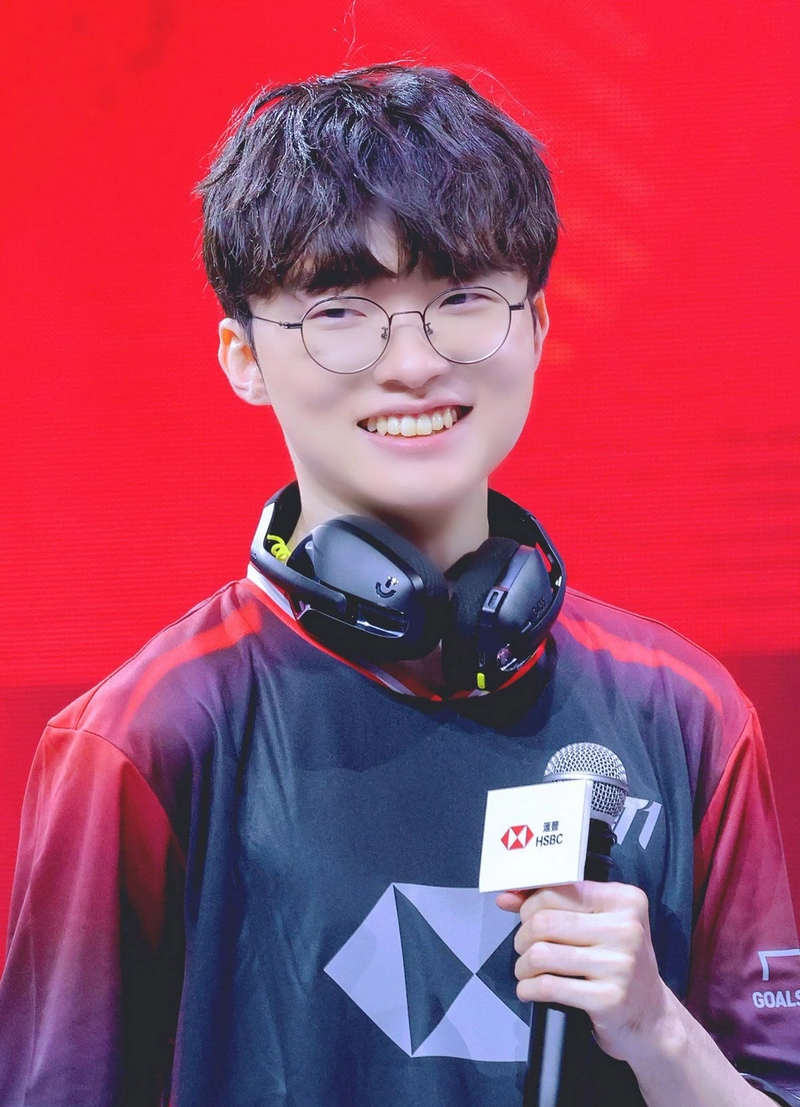 hình nền faker 42