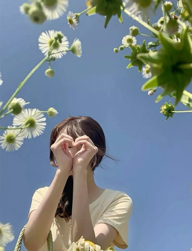 ảnh gái xinh che mặt 1