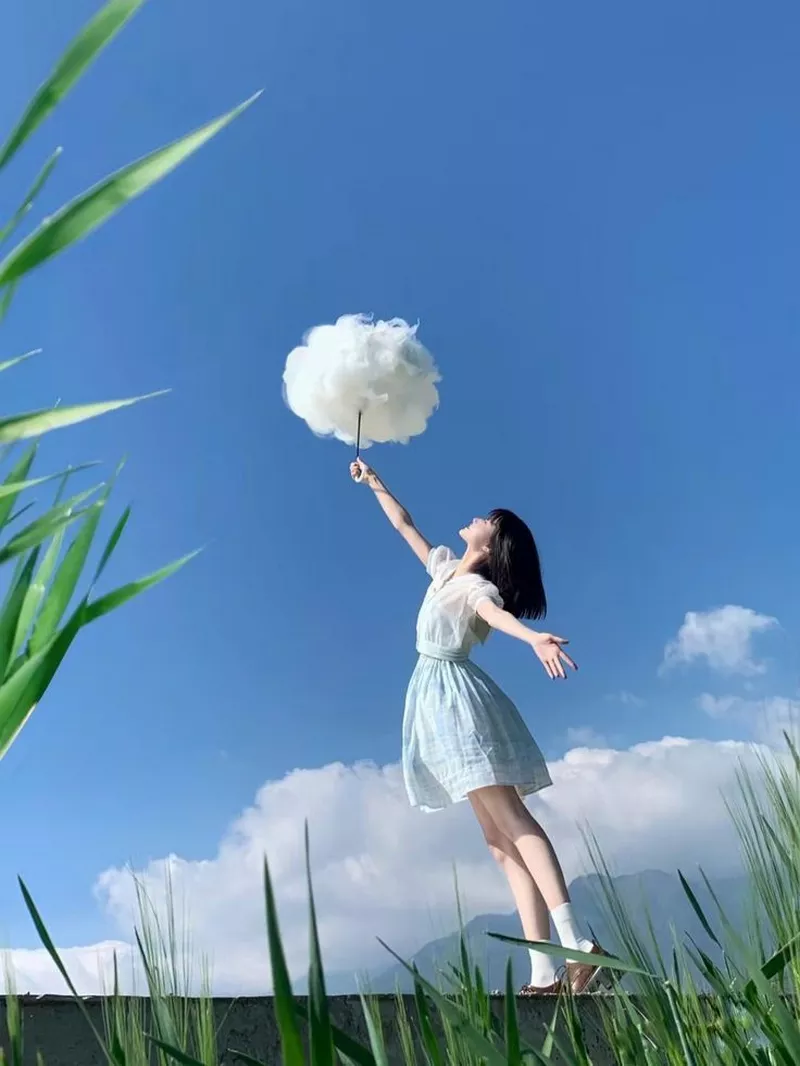 ảnh gái xinh che mặt 11