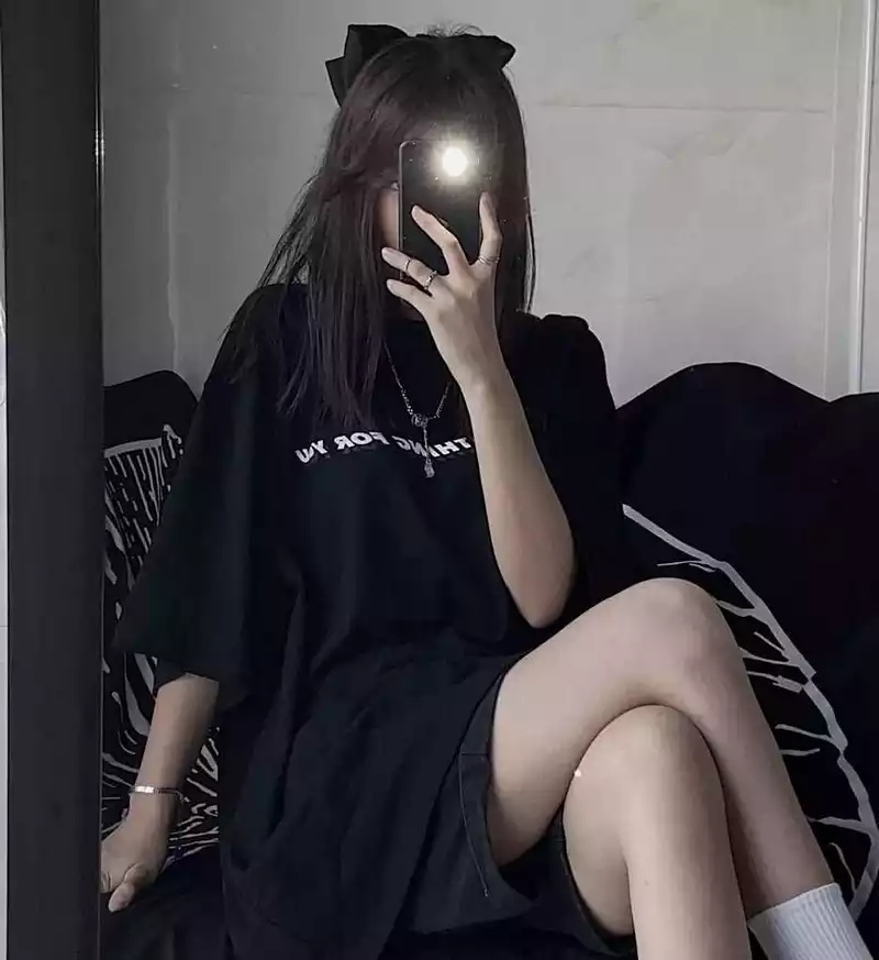 ảnh gái xinh che mặt 27