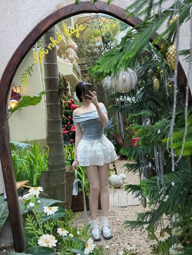 ảnh gái xinh che mặt 30