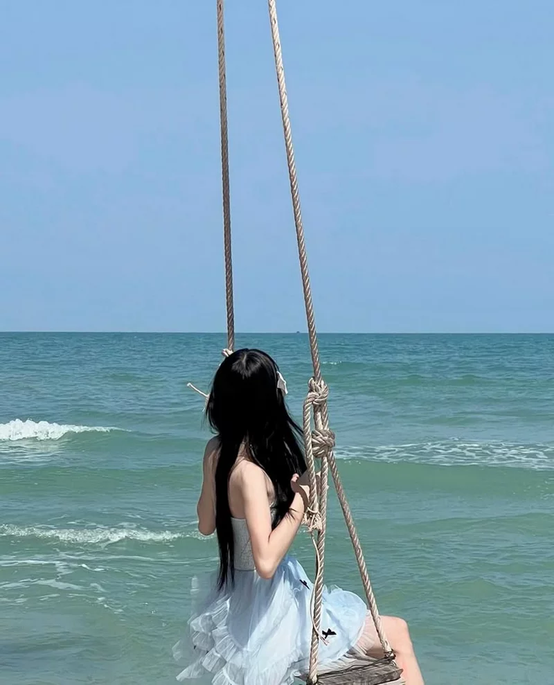 ảnh gái xinh che mặt 36