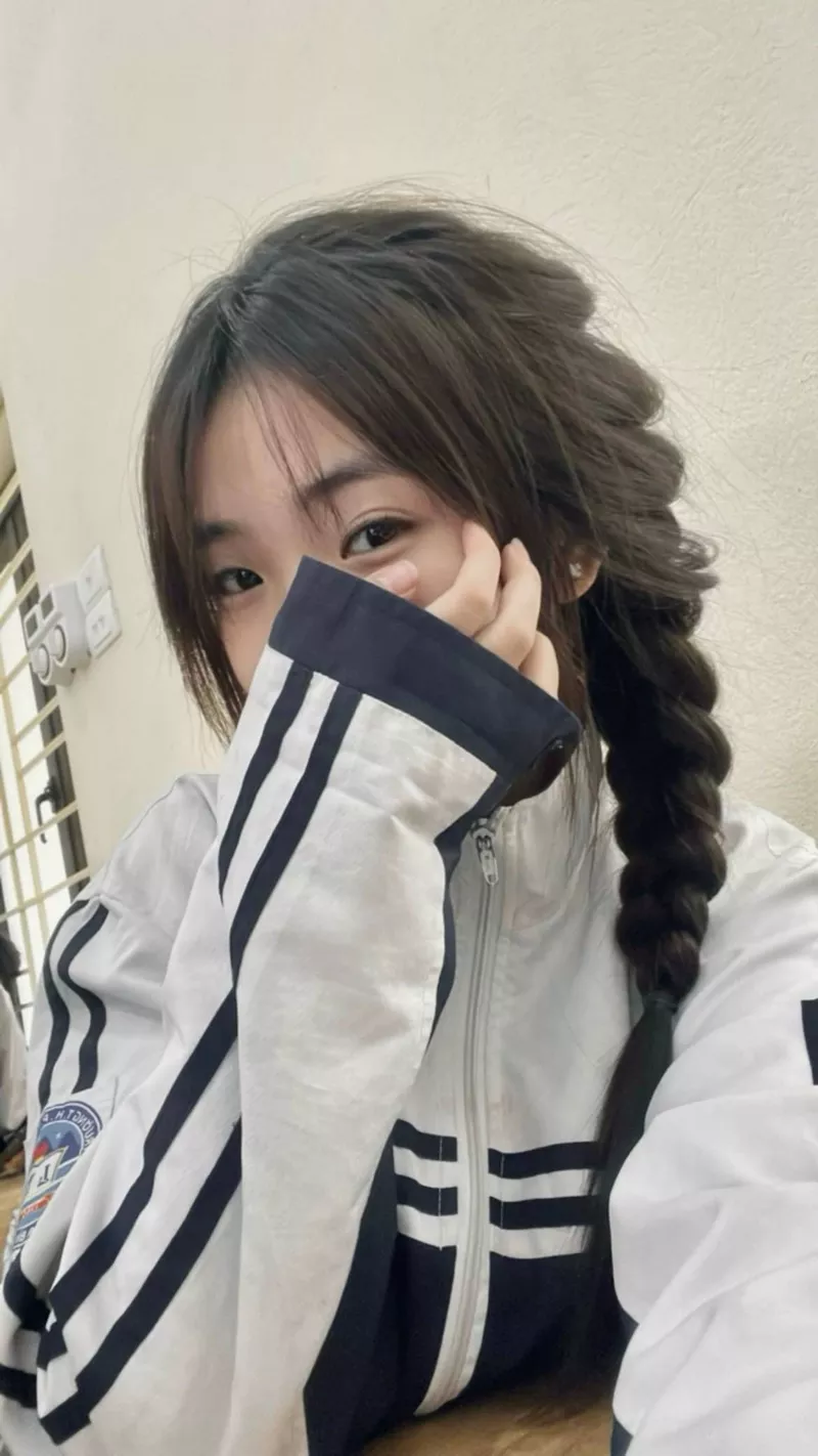 ảnh gái xinh che mặt 48