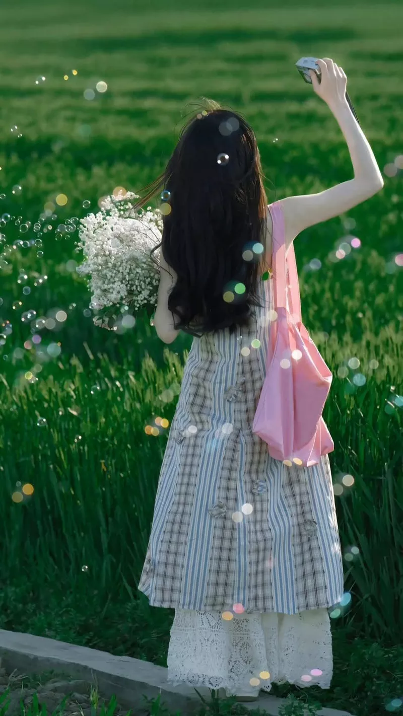 ảnh gái xinh che mặt 6