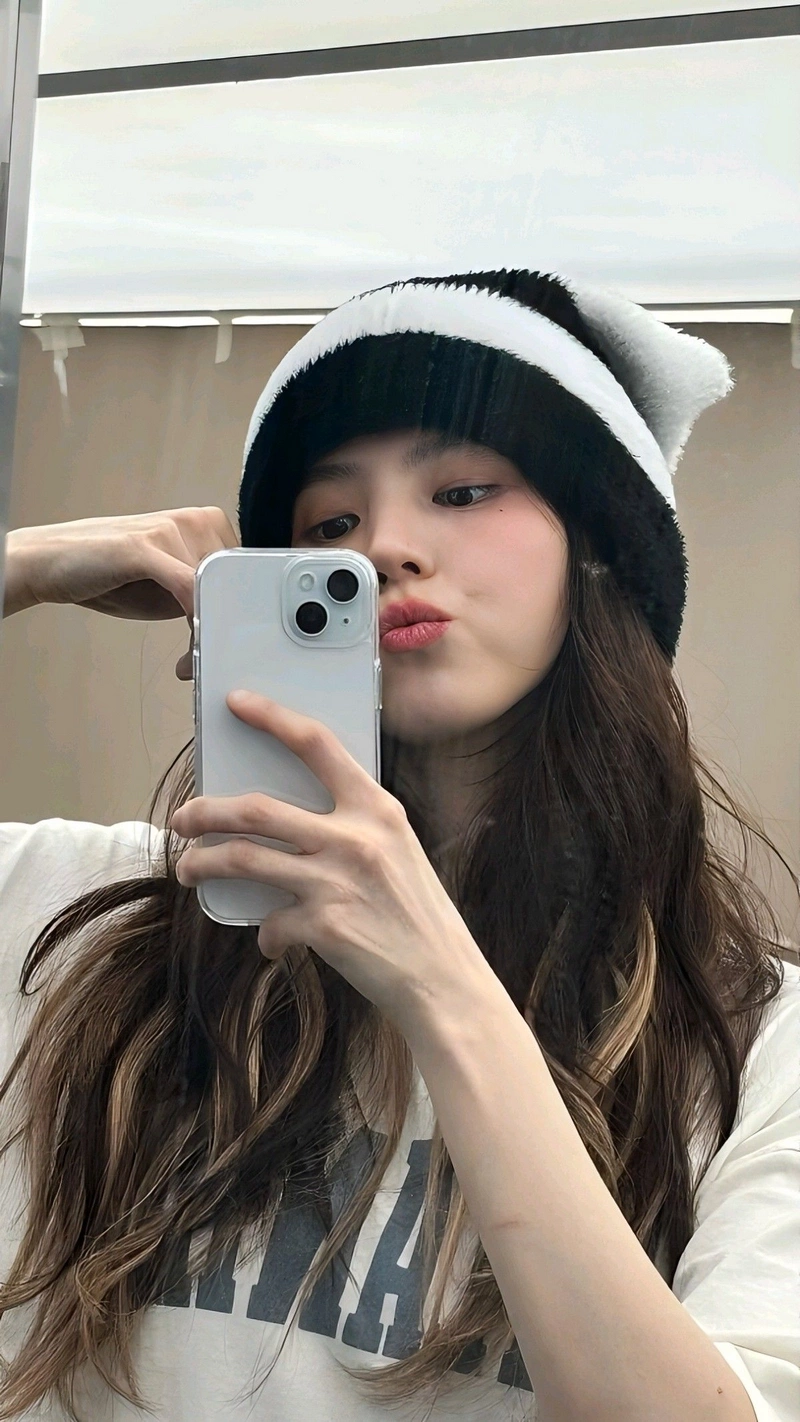 hình nền han so-hee 23