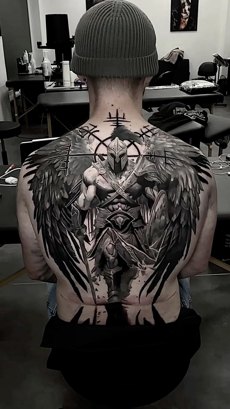 hình xăm full lưng 22