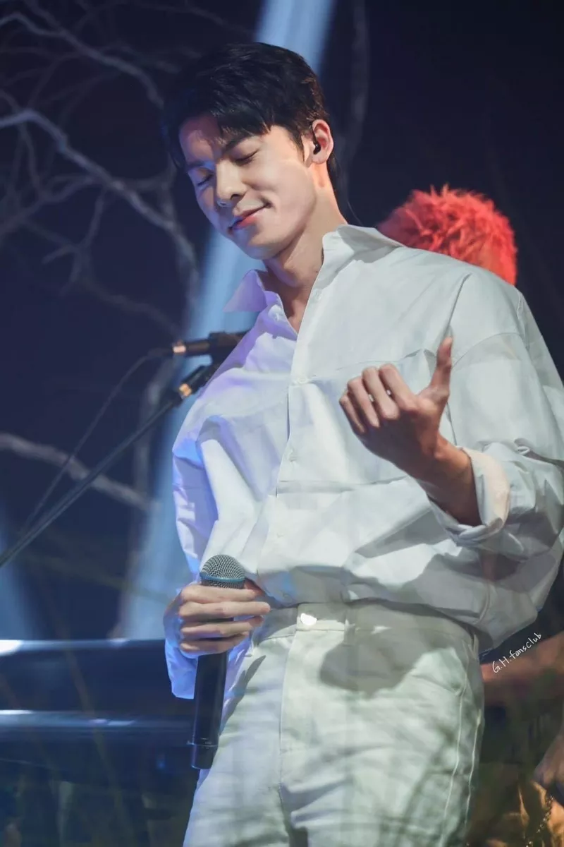 hình nền hứa quang hán 35