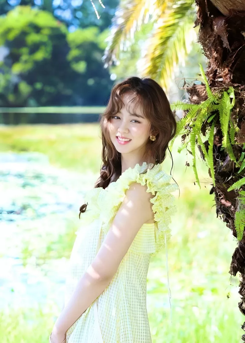 hình nền kim so hyun 49