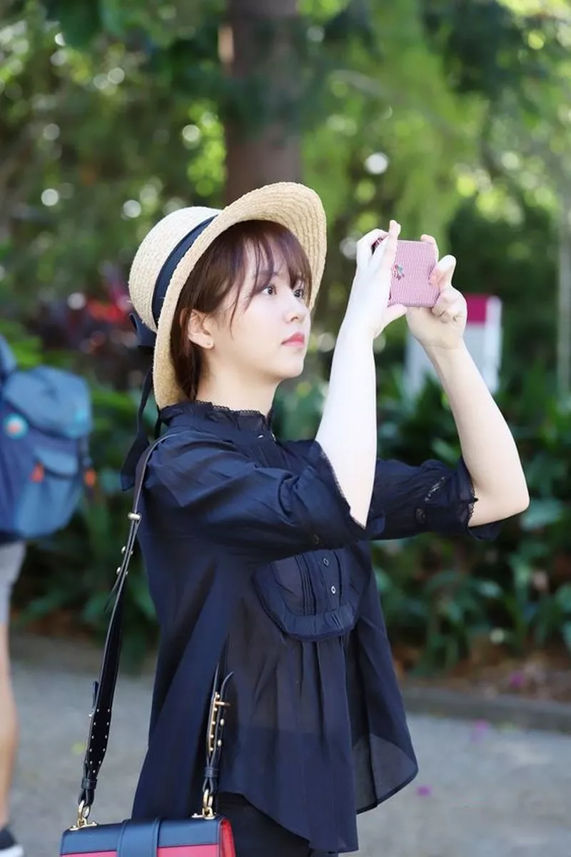 hình nền kim so hyun 6