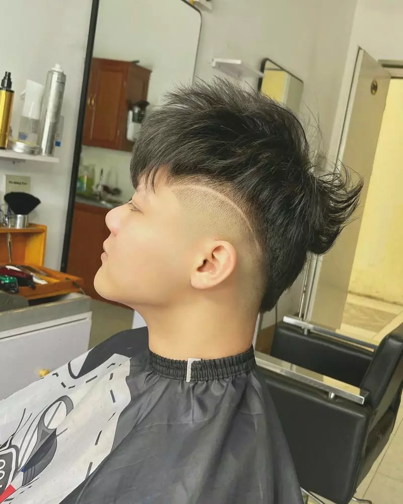 kiểu tóc layer bung 24