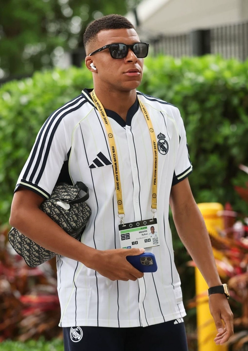 hình nền mbappe 15