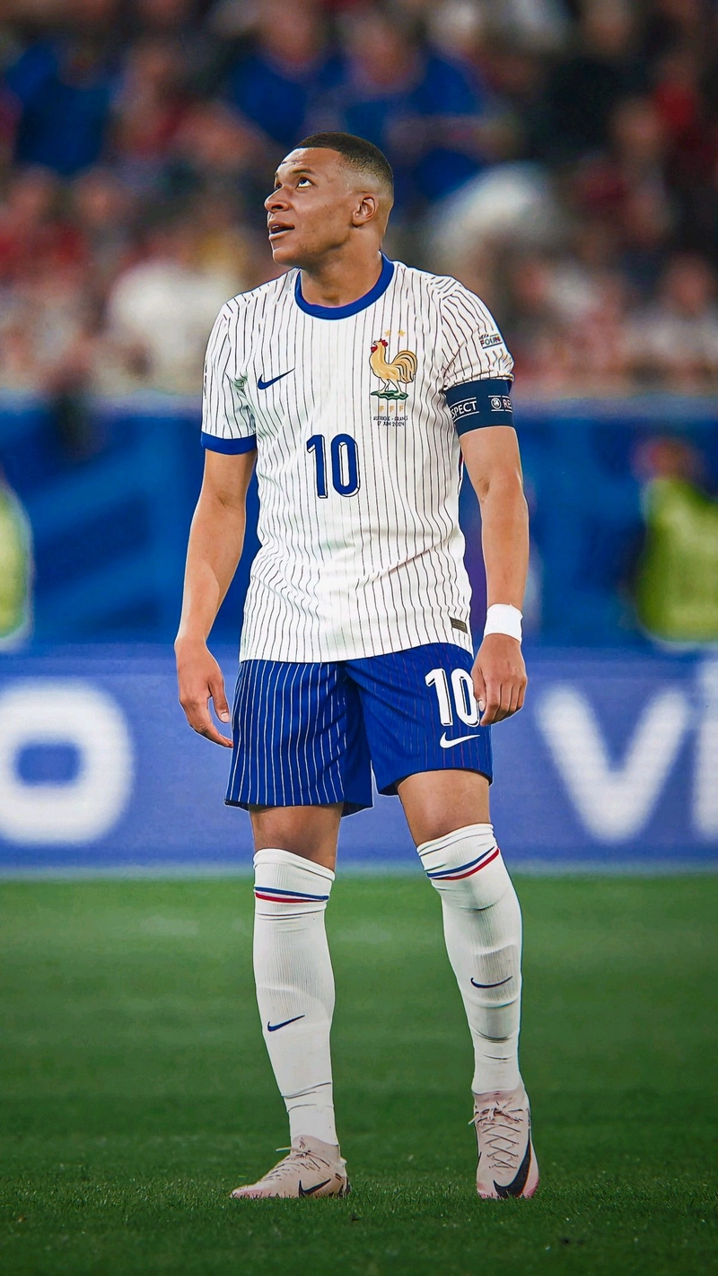 hình nền mbappe 28