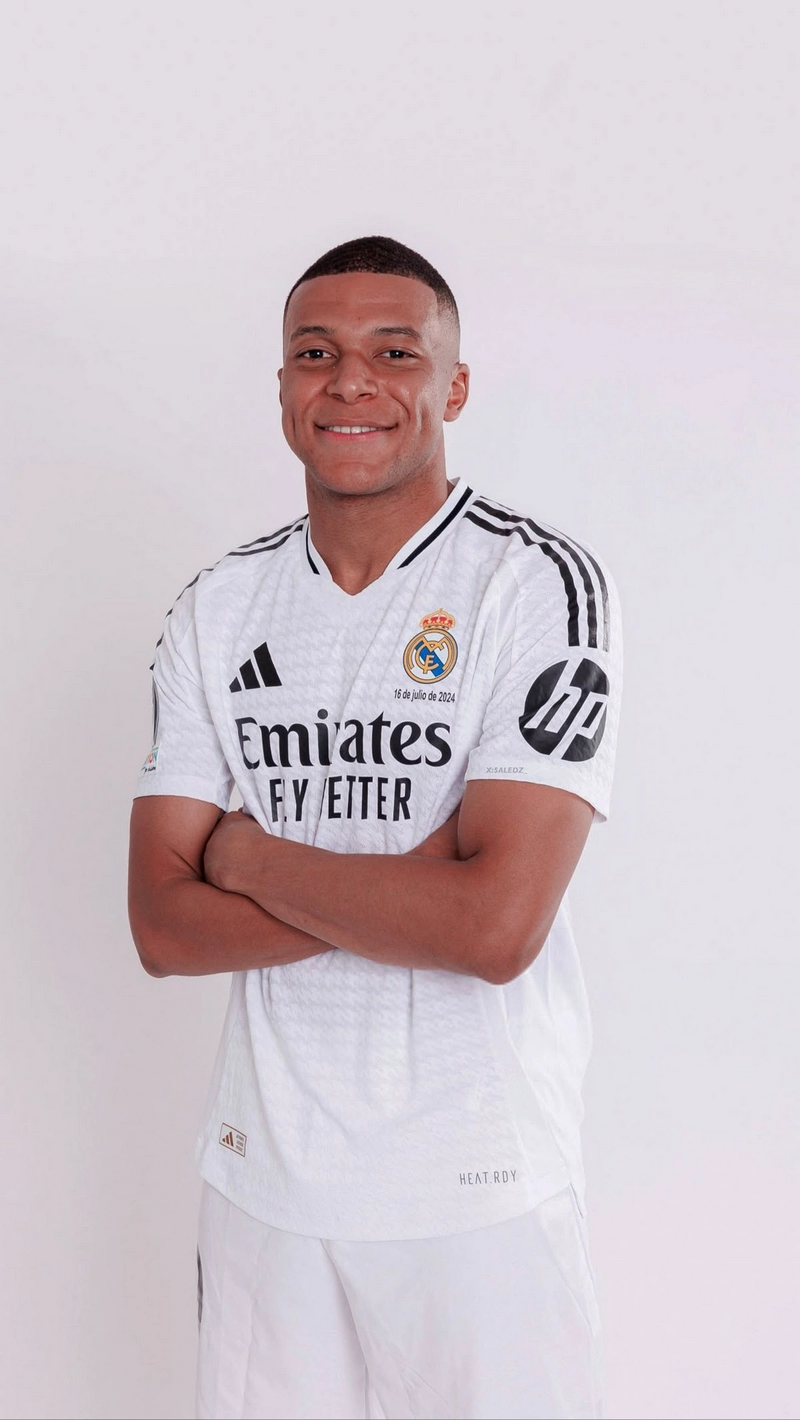 hình nền mbappe 8