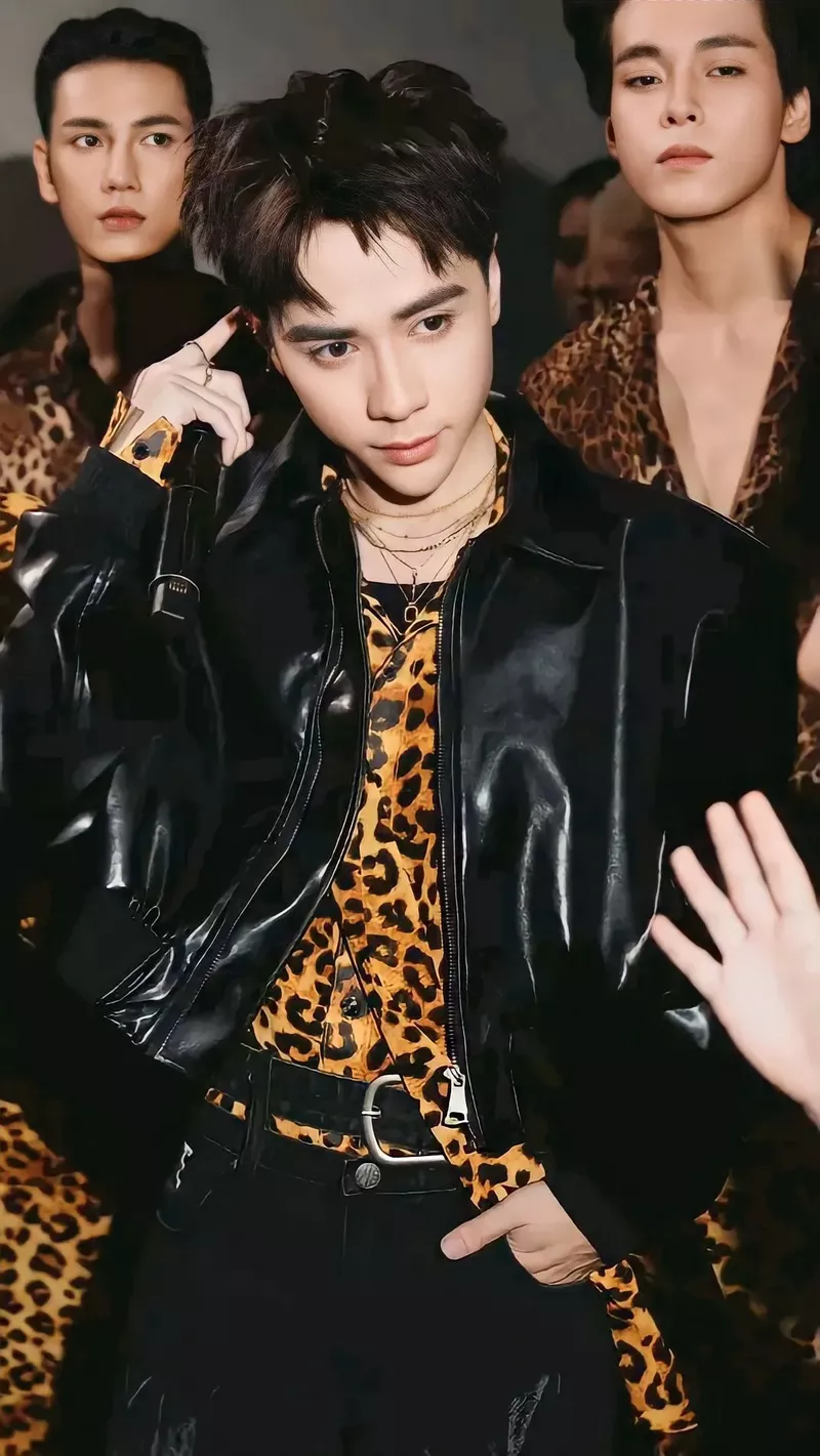 hình nền quang hùng masterd 10