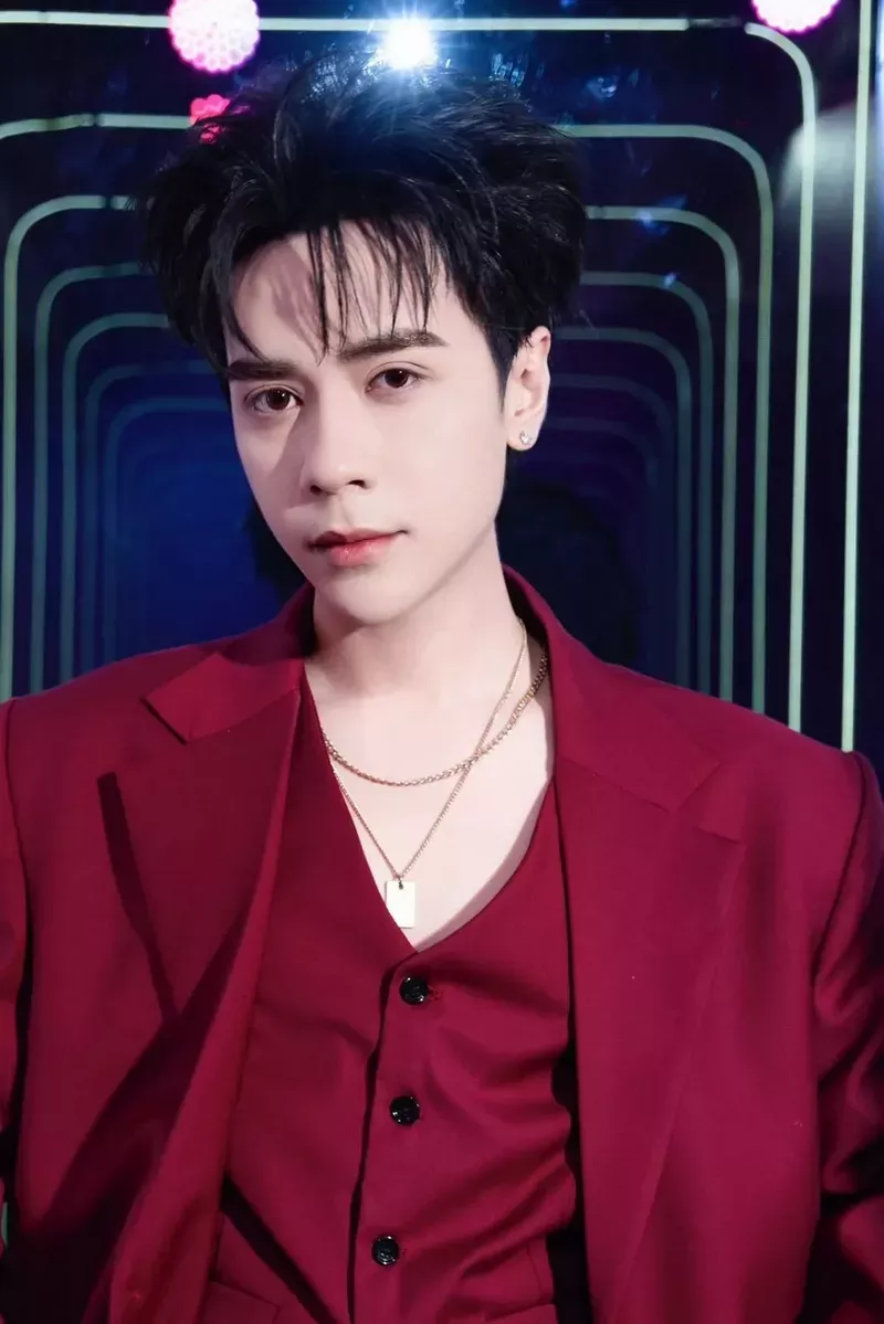 hình nền quang hùng masterd 35