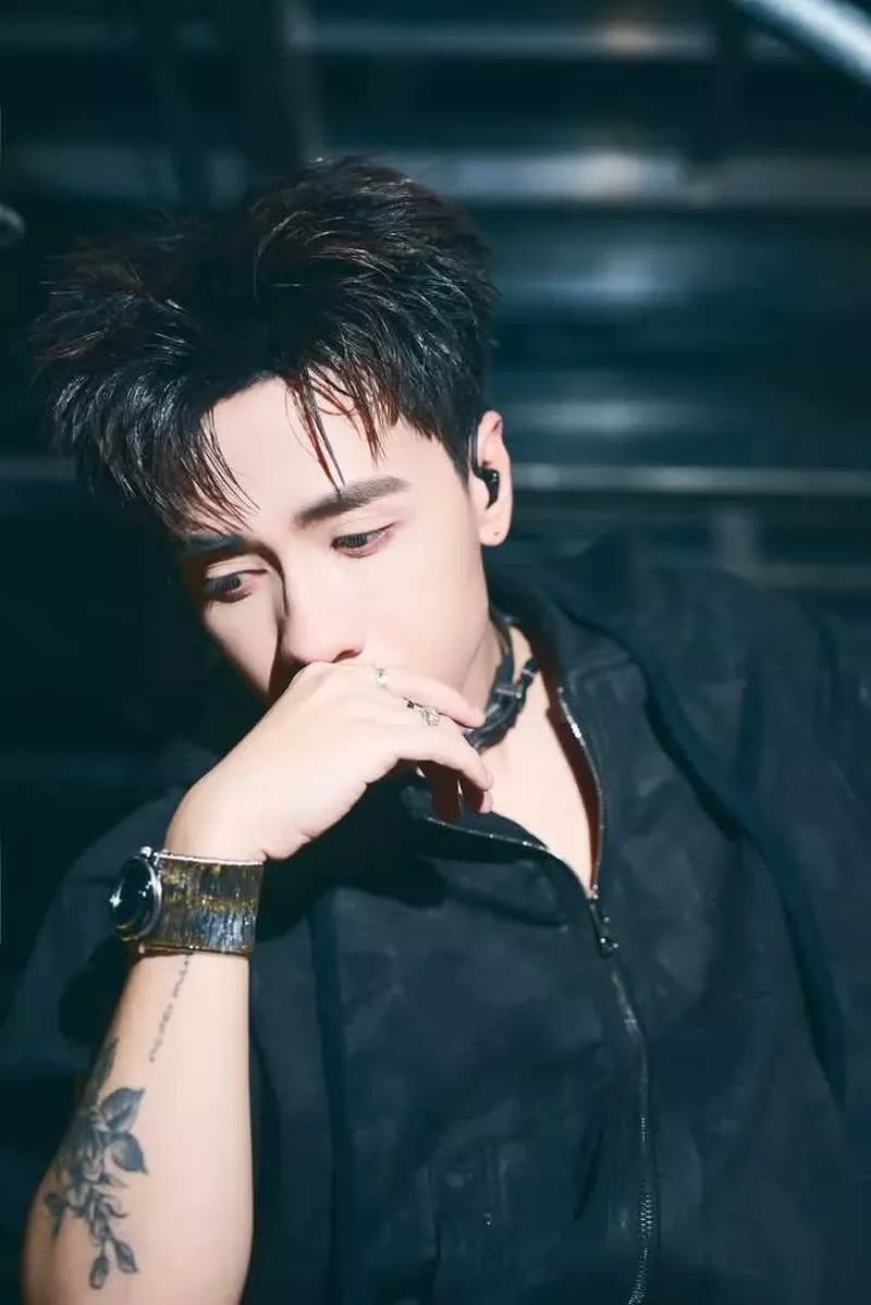 hình nền quang hùng masterd 36