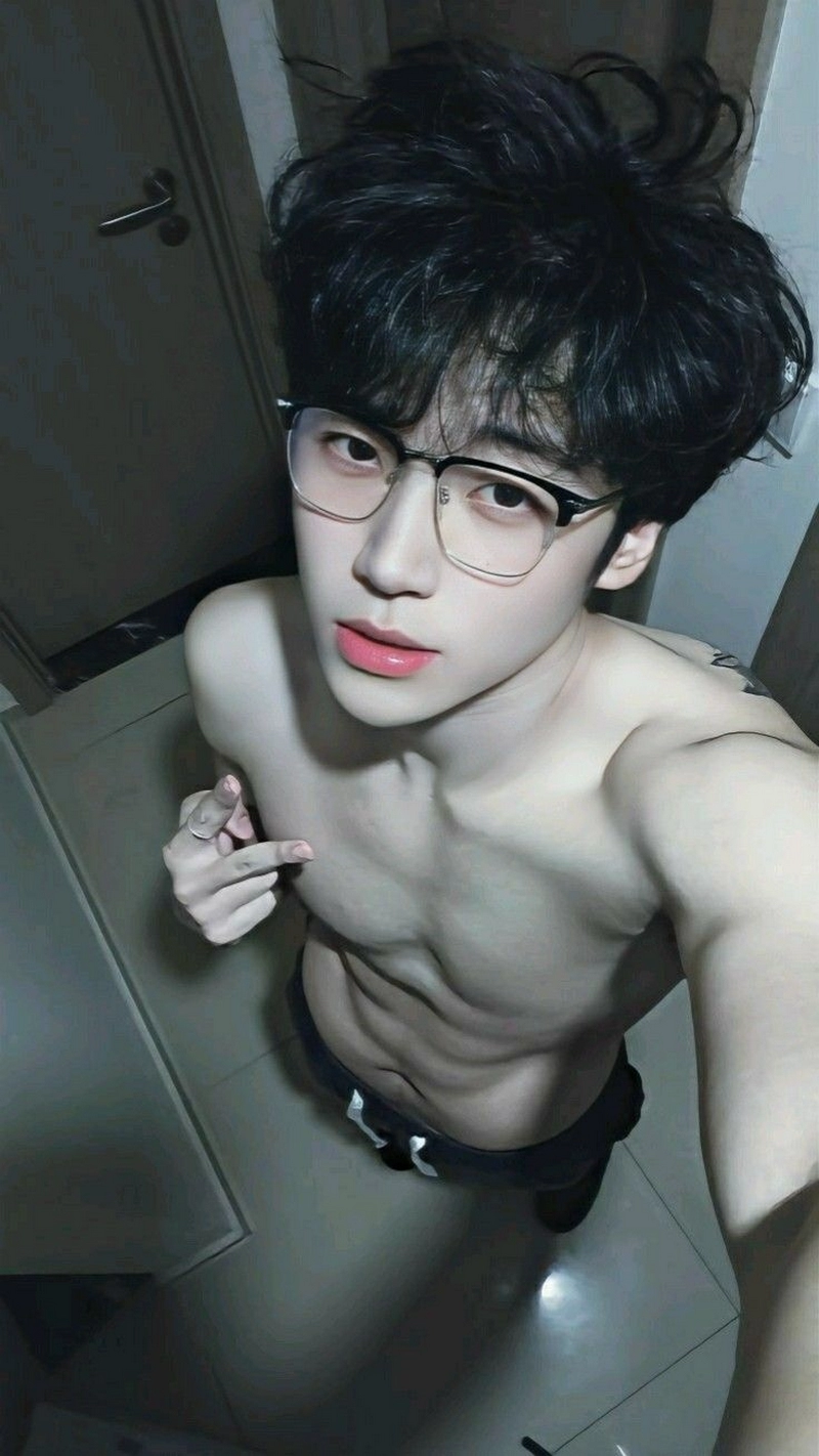 hình ảnh trai 6 múi 11