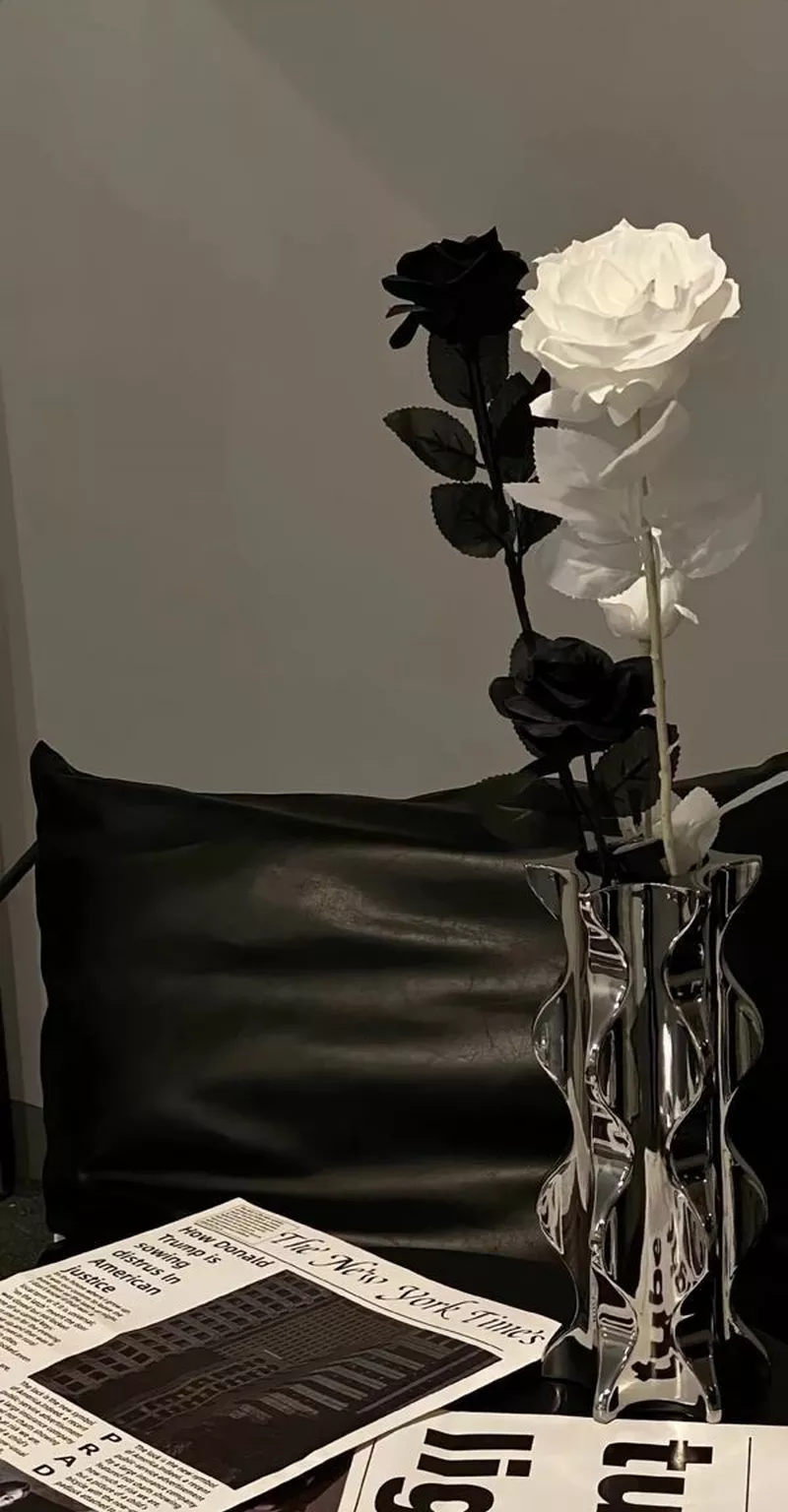 hình nền đen trắng 1