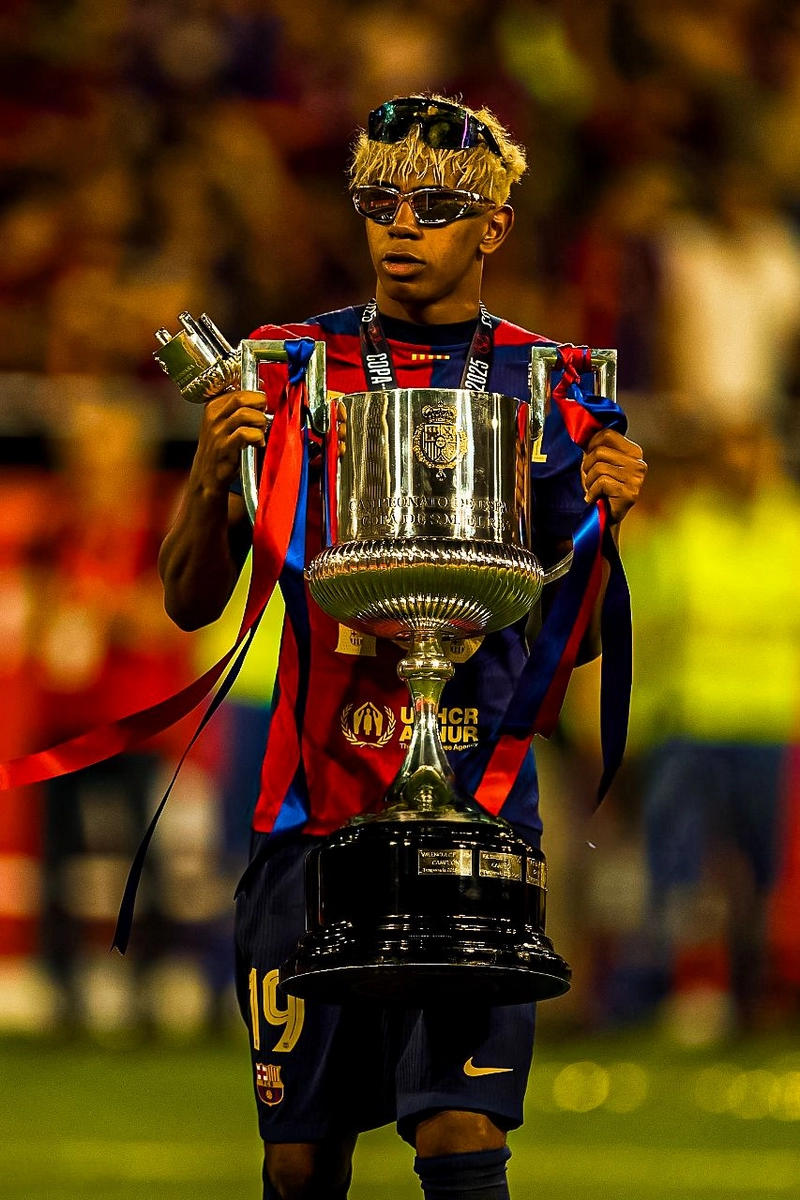 hình nền yamal 22