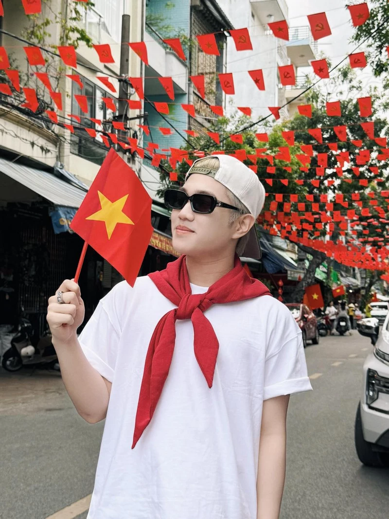 hình nền captain boy 24