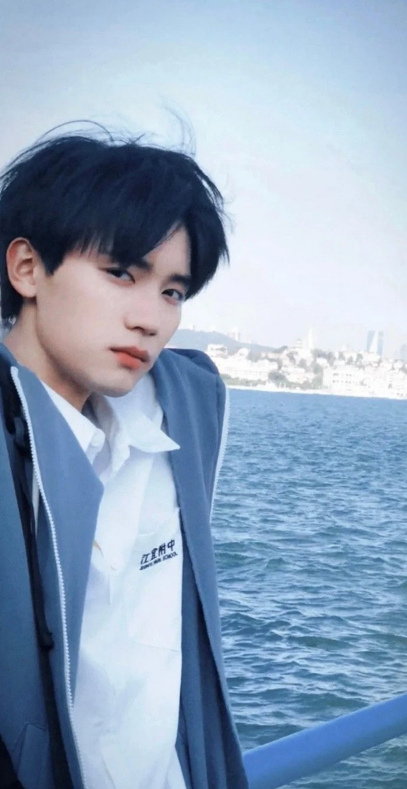 hình nền Chu Dực Nhiên 33