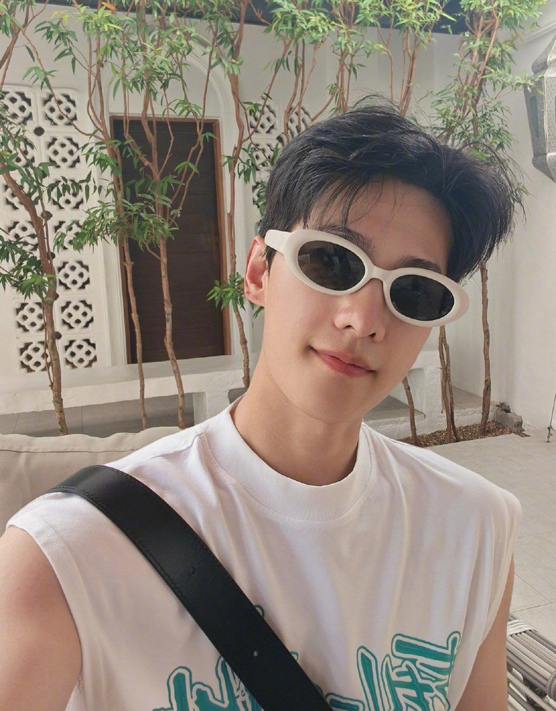 hình nền dương dương 22