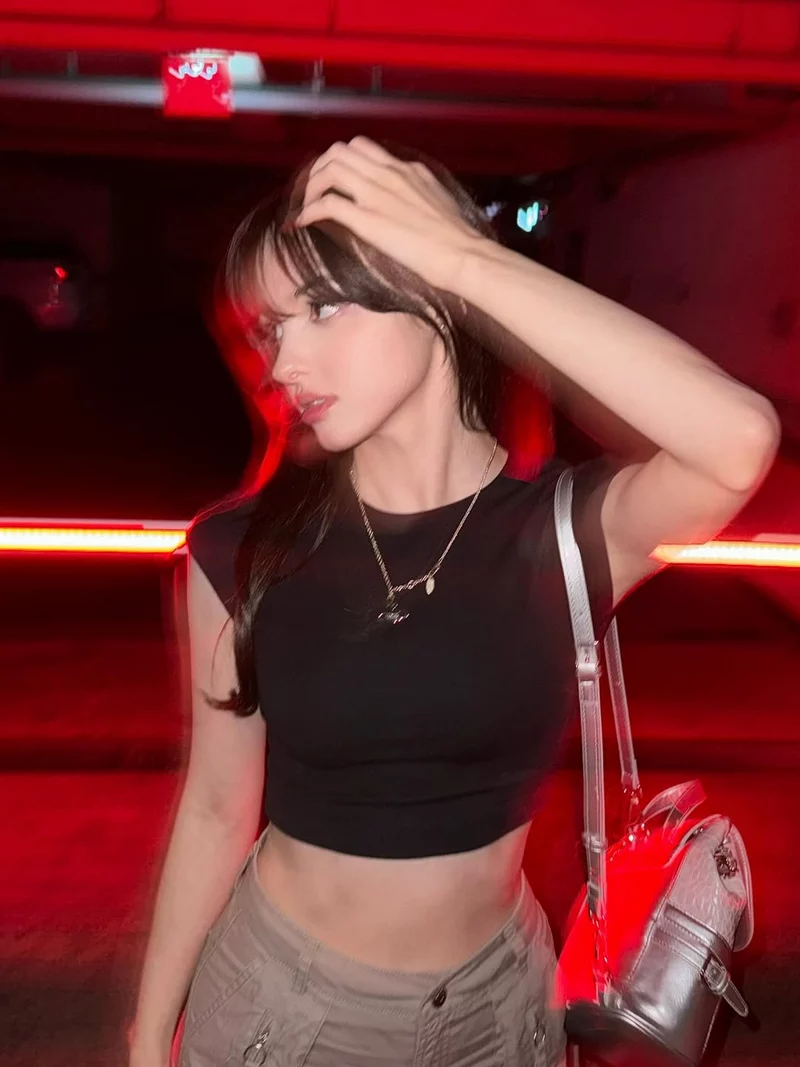 ảnh elina karimova 20