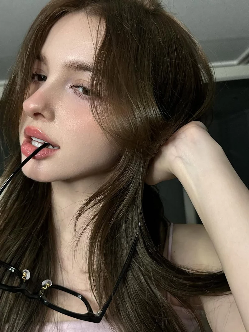 ảnh elina karimova 22