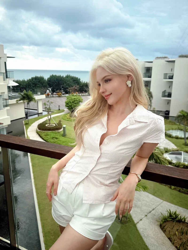 ảnh elina karimova 35