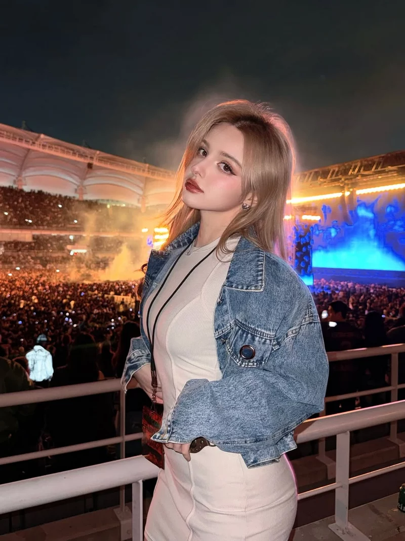 ảnh elina karimova 44