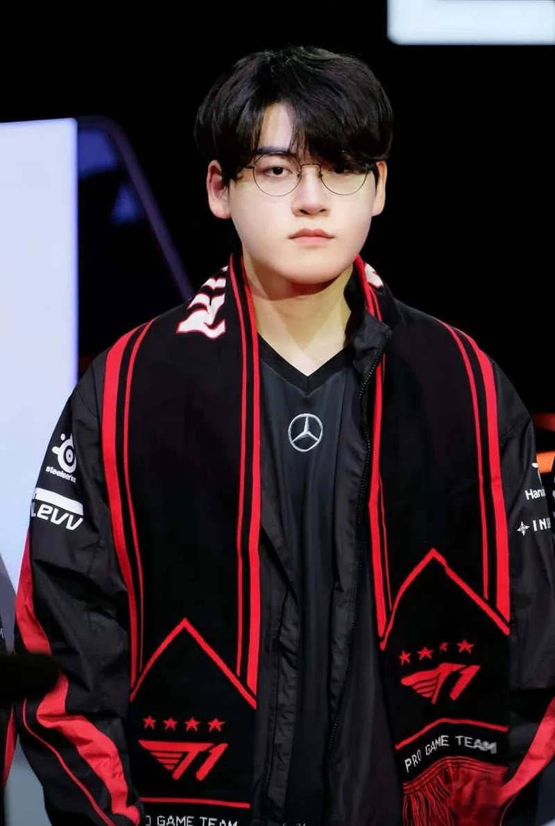 hình nền gumayusi 13