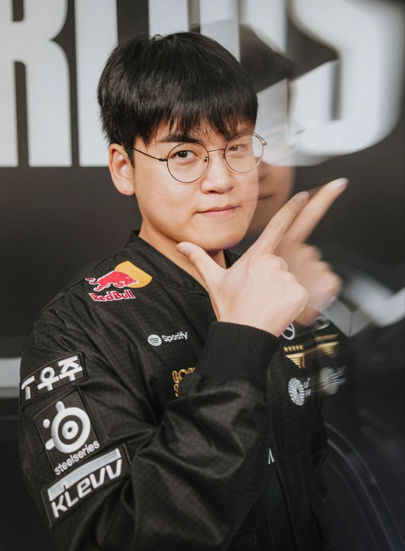 hình nền gumayusi 19