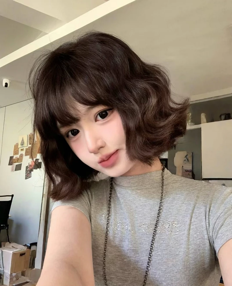 hình ảnh tóc xoăn hippie ngắn 13