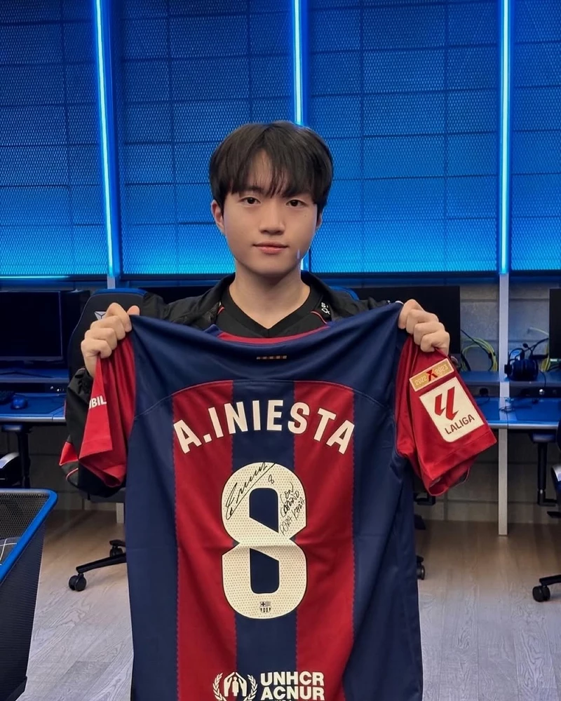 hình nền keria 32