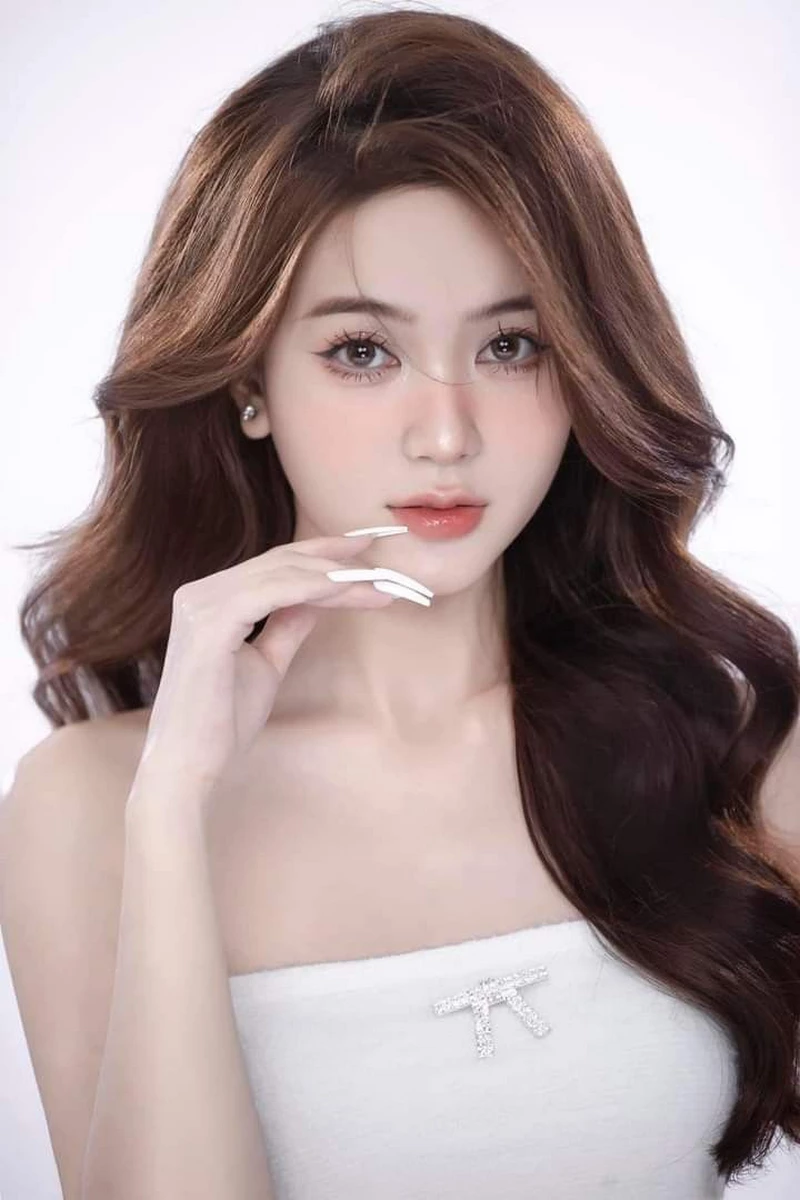 hình ảnh các kiểu tóc đi tiệc sang trọng 13