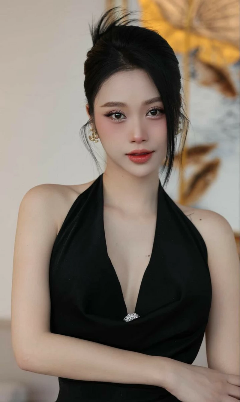 hình ảnh các kiểu tóc đi tiệc sang trọng 32