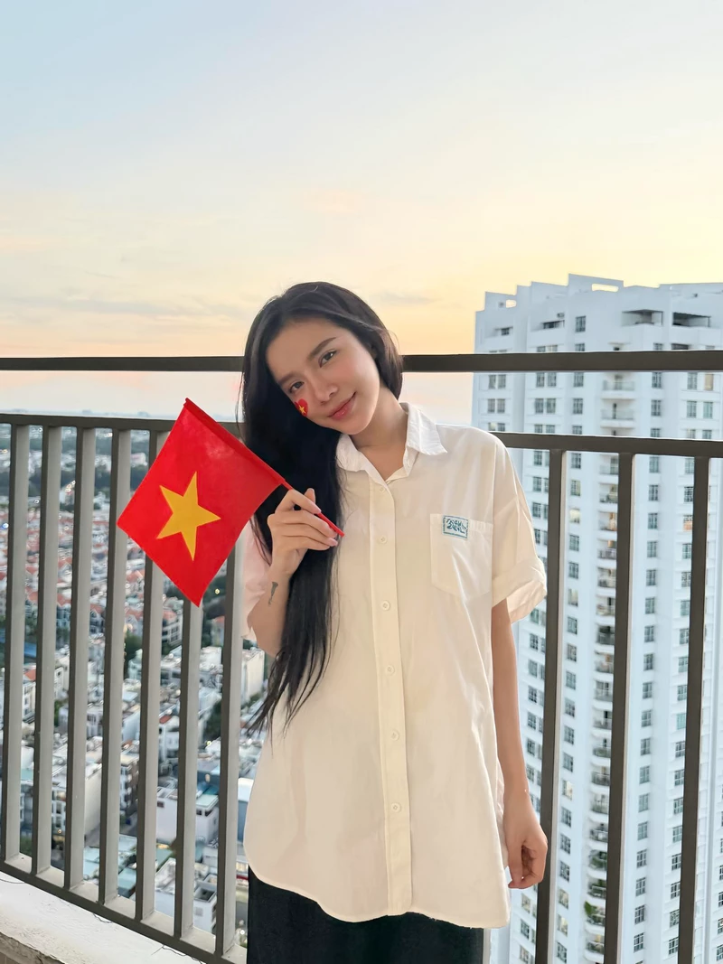 hình nền lyly 23