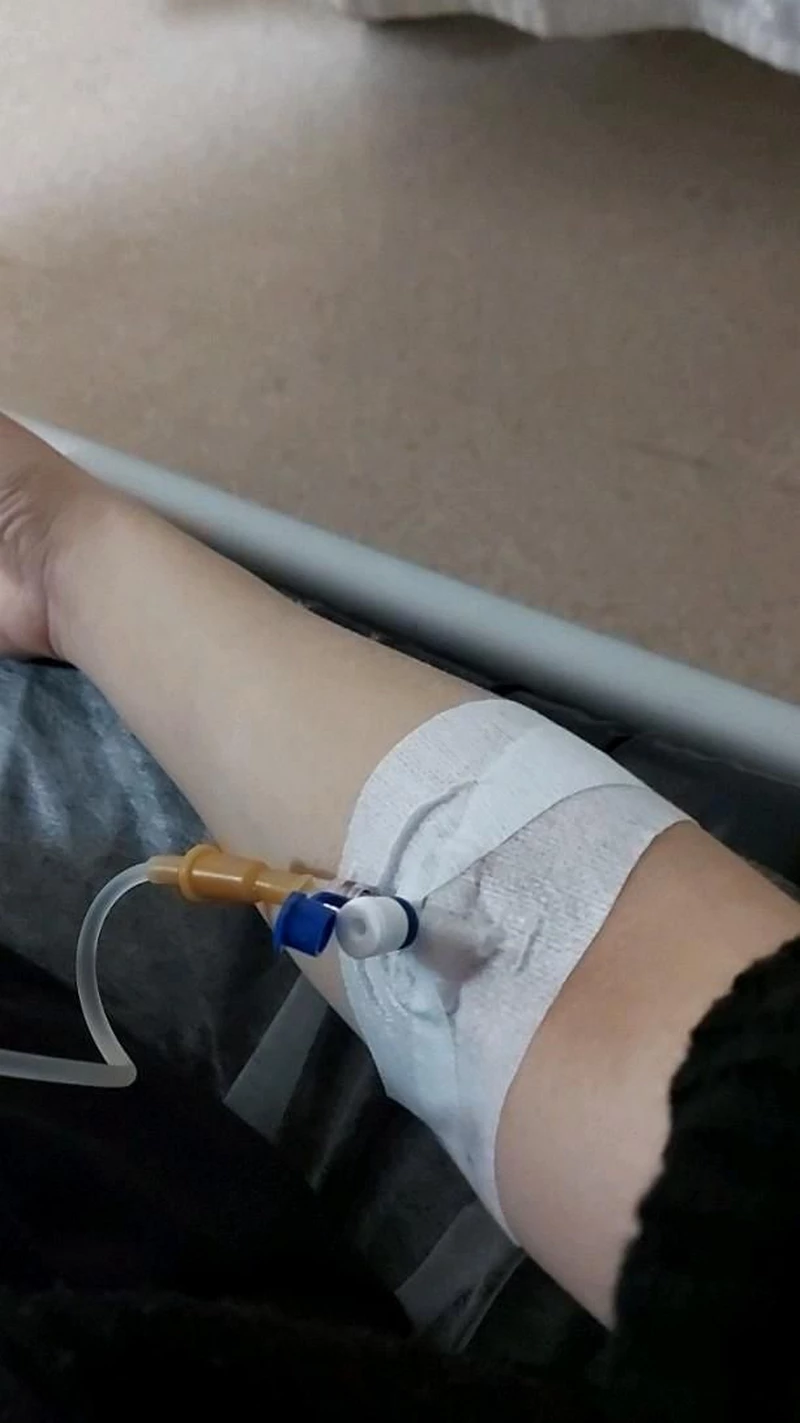 hình ảnh nằm viện 10