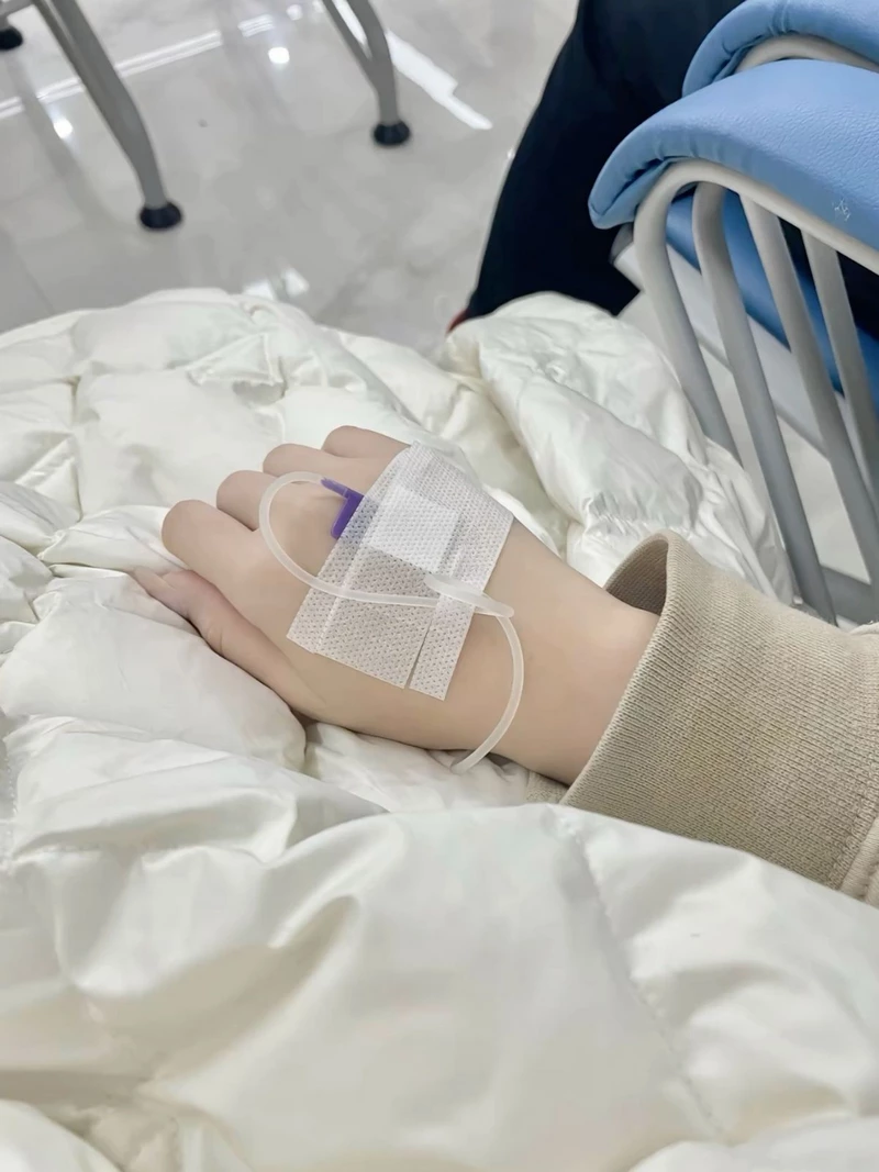 hình ảnh nằm viện 27