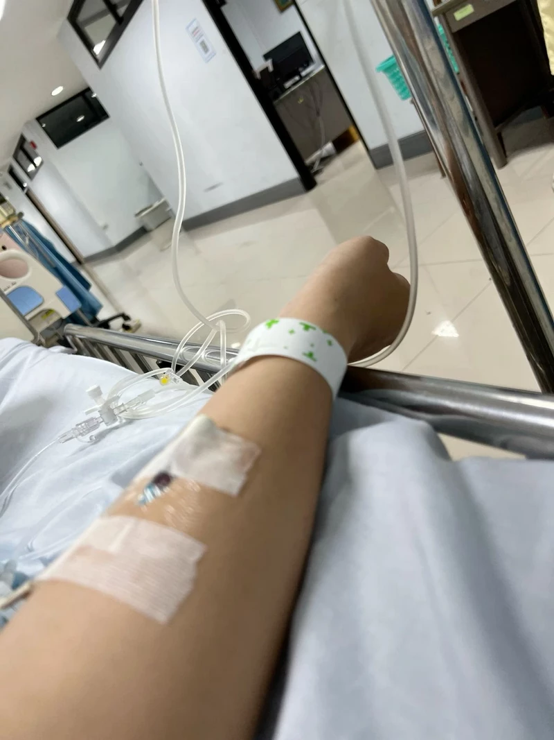hình ảnh nằm viện 28