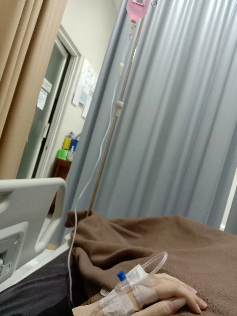 hình ảnh nằm viện 7